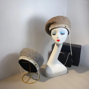 Berets 2024 Mil Pássaro Malha Cerâmica Peça Strass Long Chain Moda Boina Ao Ar Livre Primavera e Outono Millinery Algodão