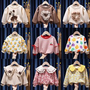 Dziewczęce ubrania wiosna jesień swobodne toddler dziewczynki z długim rękawem kwiatowe bluzy T-shirt dla dzieci pullover topy duży kołnierzyk 240228