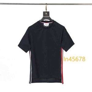 2024 Brun Tb Yarn Dyed Round Neck Sleeve Red White and Blue Ribbon Korean Casual T-shirt American Pullover Art Four Stripes Vielseitig High Street Young