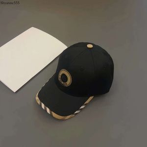 Projektanci listy modowe baseball czapka w paski kamicami mężczyzn sportowych czapek piłki na świeżym powietrzu Hat Sun Hat