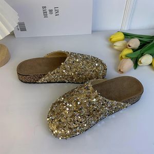 Paljetter personlig mueller trend diamant tofflor casual gata stil hem platt singel skor mujer eleganta sandalier f b