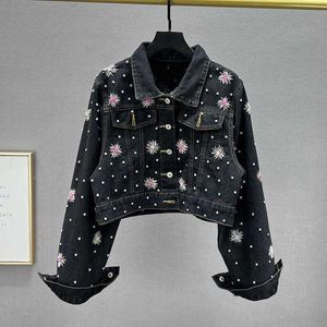 女性用ジャケット高級服デニムジャケットクラシックメタルバックルデニムコートデザイナーハイバージョンピンビーズ刺繍パンクスタイルコート240301