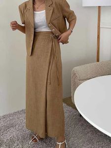 Женский весенне-летний комплект с однобортным пиджаком и кружевным длинным карандашом 240301