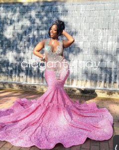 Rose Pink Spittly Trumpet Evening Formella klänningar Luxury Diamond Pärled Velvet Sheer Mesh Black Girl Prom Birthday Dress