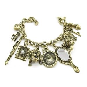 Braccialetti con ciondoli Specchio vintage Rana Orologio Sedia Bollitore Penna Chiave Bracciale con ciondoli a cuore Fai da te Serie di fiabe magiche retrò Consegna a goccia Dhise