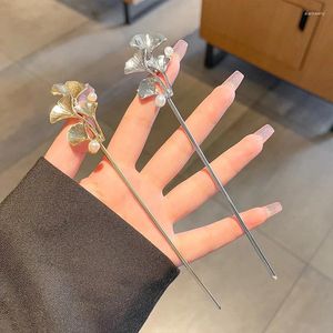 Hårklämmor Aishg Ginkgo Leaf Sticks For Women Vintage Chinese Style Hairn Pins Female Chopsticks Headdress smycken Tillbehör