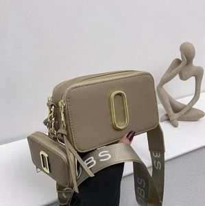 Multicolor Camera Bag designer handväskor kvinnor breda axelband axlar väskor plånbok varumärke kors kropp klaff 00033