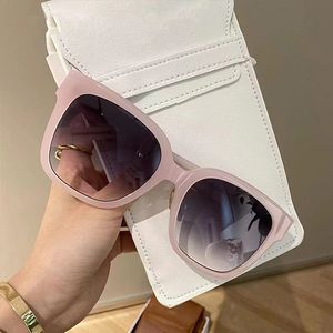 Nuovi occhiali da sole quadrati vintage Moda sfumature sfumate oversize Ins Trendy Brand Designer Occhiali di protezione UV400 7 colori 20 pezzi