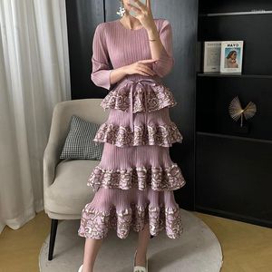 Casual Dresses Miyake Pleated Cake Skirt 2024 Spring And Summer Long Dress Middle East Loose Slim Lantern Length For Women