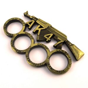 Accessorio per fermacarte del simpatico vicino Knuckleduster