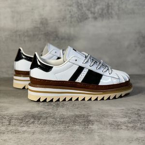 2024 CLOT x originali Superstar By Edison Chen Scarpe da pattini con sabbia di cristallo bianco per uomo Scarpe da skate bianche nere da donna Sneaker 36-45