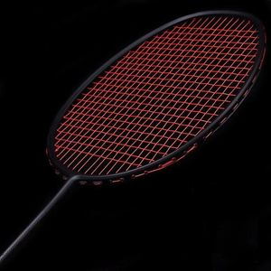 Fibra de carbono completa super leve 4u/82g 6u/72g raquete de badminton amarrada raquetes profissionais com sacos cordas raquete 240227