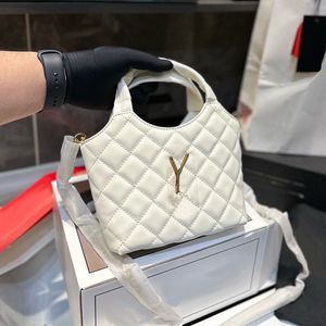 Kadınlar için mini totes çantalar crossbody çanta yeni moda deri zincir çantaları en kaliteli klasik bayan lüks el çantası sevimli çanta