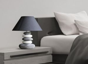 Nordic Modern Minimalist Fashion Table Lamp Bedroom Bedside Personlighet Kreativitet Enkel europeisk varm studiebordslampa3732399