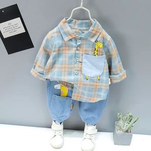 Outono primavera bebê menino moda dos desenhos animados conjunto de roupas criança ternos camisa xadrez calças 2pcsset crianças roupas 1 2 3 4 5 ano 240226