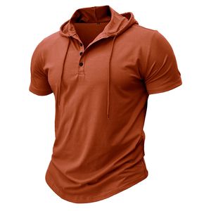 Camiseta esportiva masculina de manga curta com capuz e gola redonda