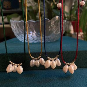 Anhänger Halsketten Echte Natürliche Süßwasser Perle Halskette Für Frauen Mädchen Bunte Seil Kette Unregelmäßigen Barock Charme Choker Schmuck Kragen