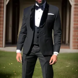 Mäns kostymer Formell brudgum Tuxedo för bröllop 3 stycken Anpassade män Slim Fit Velvet Shawl Lapel Man Fashion Jacket Waistcoat Pants 2024