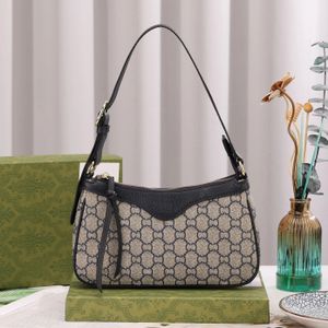 Designer saco feminino sacos de ombro menina lua crescente bolsas marca luxo senhora morango letras ajustável alças bolsa carteira