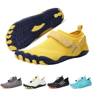 1Pair vattenskor för kvinnor män barfota utomhus strand sandaler uppströms aqua skor snabb torr nonslip flod havsdykning sneakers 240226