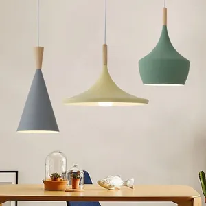 Pendant Lamps Nordic Modern Aluminum Lampshade Wood Lights Living Room Dining Table Bedside Decorative Lighting Fixtures