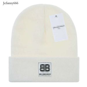 Modedesigner-Hüte Marke Paris France BB Herren- und Damenmütze Herbst/Winter Thermo-Strickmütze Skimarke Motorhaube Hochwertige karierte Totenkopfmütze Warme Mütze