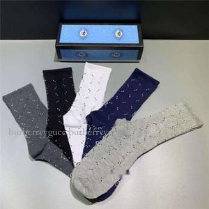 Set di confezioni regalo di calzini da ricamo invernali sportivi in puro cotone tigre casual da uomo di design 2023
