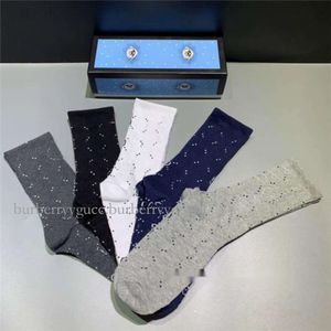 2023 Designer Mens Wolf Casual Tiger Pure Cotton Sports Winter Hafdery Socks Polet Box