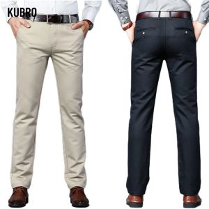 Calças Kubro Autumn Winter Brown Casual Men Stretch Classic Man Chaquei calça de algodão grossa de algodão elástica machos coreanos calças