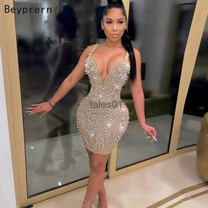 Podstawowe sukienki swobodne seksowne beyprern blaskle z rękawami cekiny Pearl Crystal Party Glitter Spagetti Straps BodyCon Celebrities Outfits żeńskie szaty 240302