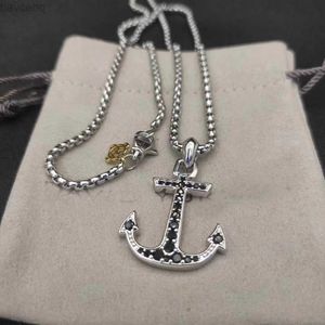 DY Pendant Neckor Fashion Necklace Luxury Designer Utsökt Premium Cross Necklace Sunflower Anchor Pendant Horn Elegant Lovers Wedding Present 240302