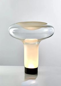 Nordic LED Lamp Table Designer Glass Proste światła biurka do salonu badanie sypialni Kreatywne obok Lamps1753652