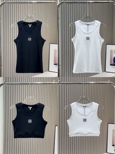 Bordado Logo Knit Tank Top Designer Top Womens Roupas Manga Curta Mulheres Top Paris Mulheres Colete Sobre Tamanho Camiseta Bronzing Button Impressão Carta Feminina Verão