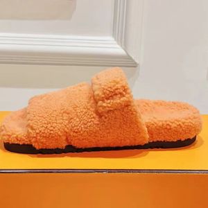 pantofole piatte in pelle naturale da donna di alta qualità suola spessa designer di passerella vendita calda signore Lambhair all'aperto pantofole piatte con altezza crescente