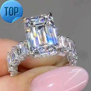 Luxuriöser Verlobungsring im Smaragdschliff, Labordiamant, 10 Karat Massivgold, Moissanit-Ehering, Diamanten, individuell gestalteter Ring