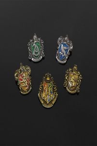 Tecknat Metal Lapel Pins Anime Emalj Brosches for Women Fashion Gothic Hijab Pin Decorative Vintage Broschych Smycken på Backpack9634906