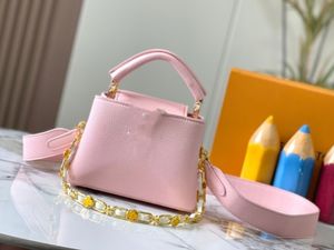 10a Luxury's Tasarımcı Çanta Kadın Capusines BB Çanta Gerçek Deri Crossbody Çantalar Alışveriş Çantası Omuz Çantaları Çanta Çantaları Cüzdan Tote Çanta Sırt Çantası Mini Pembe Renk