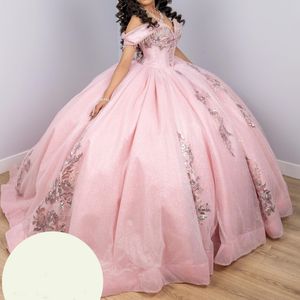 분홍색 반짝이는 Quinceanera 드레스 볼 가운 2024 오프 어깨 레이스 아플리케이