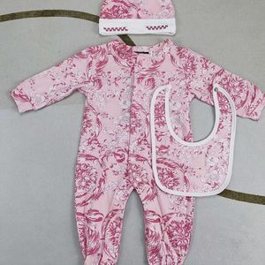 Designer Baby onesie, Bib burp Clothing Set Baby Tights Luxury Jumpsuit Cotton Jumpsuit Boys and Girls Jumpsuit Baby Quilt 5PCS O10