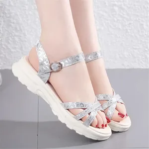 Sandals Low Lightweight Luxury Designer Slipper Summer Shoes Women Sandal Health Sneakers Sports Shors Twnis Top