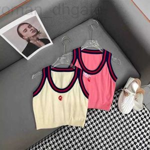 Women's Knits & Tees designer 2024 Early Spring New Nanyou Guc Style, Age Reducing Versatile Letter Embroidery, Contrast Color Panel Design Knitted Tank Top U6BM