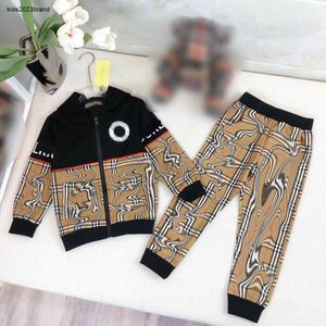 New baby clothes boys tracksuits high quality hooded kids coat set Size 90-150 CM Splicing design child jacket and pants 24Feb20