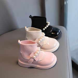 Kids Boots Girl Plush Leather Boots Soft Soled Princess Shoe Non Slip Single Lining Girl Shoes Mary Jane Shoe Pearl Kids Shoes 240226