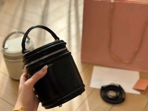 Designer Leather Makeup Bag Single Shoulder Fashionable Bag, High-end Casual Crossbody Bucket Bag Mini Handbag Change Purse Wallet