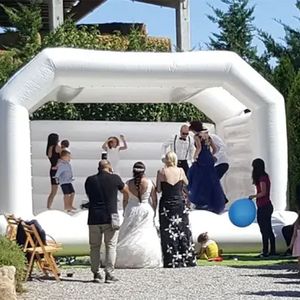 wholesale Customized new-designed white inflatable wedding jumper bounce house bouncy jumping castle outdoor adults and kids