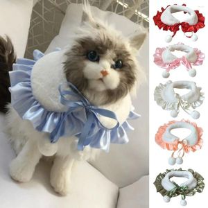 Abbigliamento per cani Moda Asciugamano per saliva Tracolla per collo Collana per gatti Fazzoletto da collo per animali domestici Collare a scialle in peluche Bavaglino per cuccioli