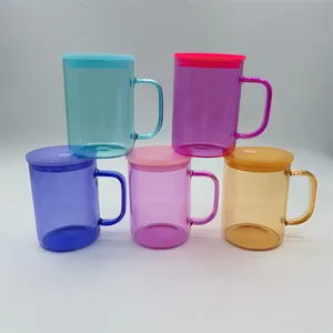 Färgade transparenta 17 oz sublimering glas koppar med handtag husbil tumbler juice burk is is dryck öl kan glasögon kaffemuggar med plastlock sugrör