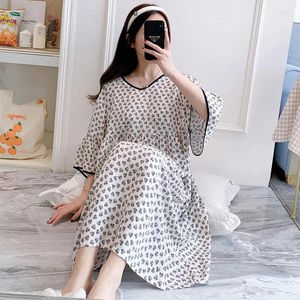 Kvinnors sömnkläder Casual Sleeping Dress 3/4 Sleeve Längd Löst Nightdress Tryckt Rund Neck Summer Nightshirt Ladies Sleep Nightrowns