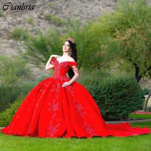 Röd från axelpärlan Tassel Ball Gown Quinceanera Dresses Sequined Applicies Lace Corset Vestidos de 15 Anos