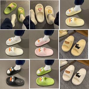 Slippers Man Spike Spike مسطح مسطح شريحة صندل أرصاد سميكة من المطاط الوحيدة النعال